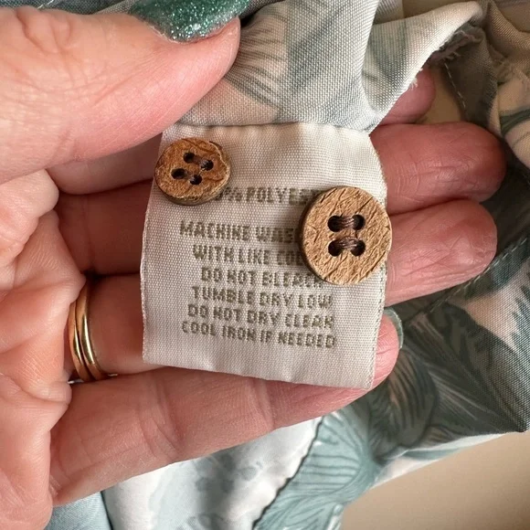 Trader Bay Washable  Mens XL Green/White Floral Button Short Sleeve Hawaii Shirt - Picture 4 of 12